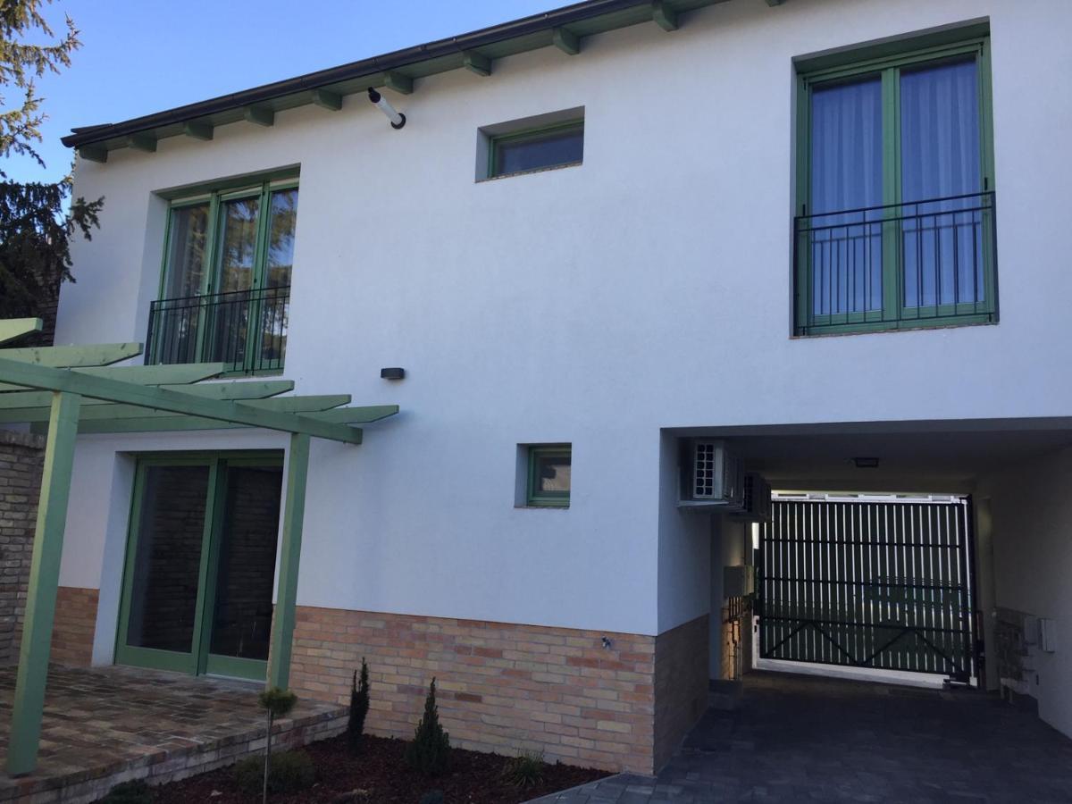 Jokai Apartman Dunafoldvar 外观 照片