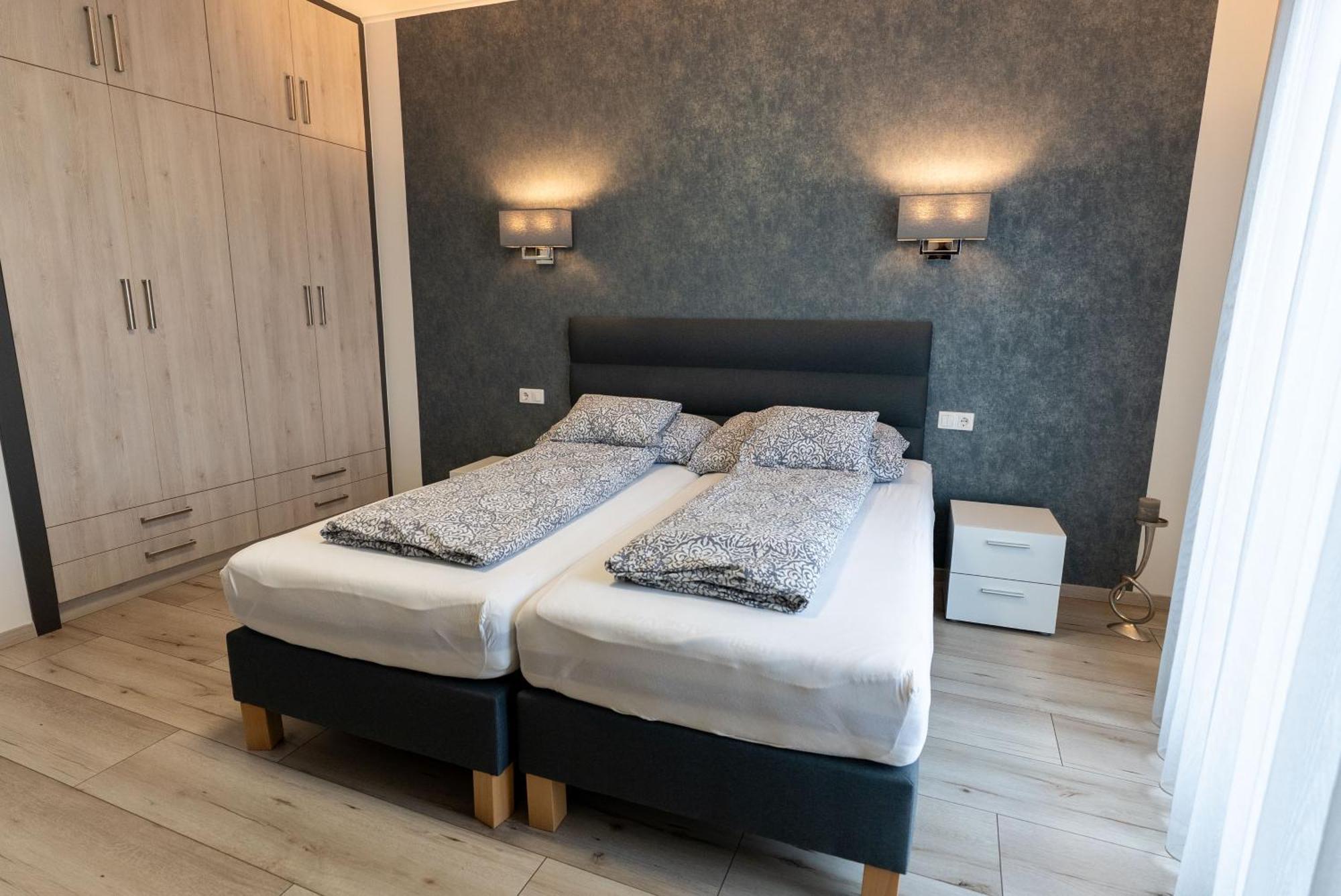 Jokai Apartman Dunafoldvar 外观 照片